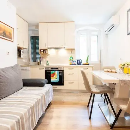 Giardino Apartament Split